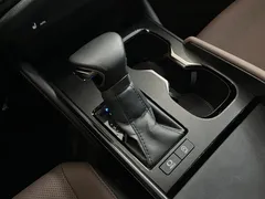 2022 Lexus ES 260 Excellence, чёрный — фото 17