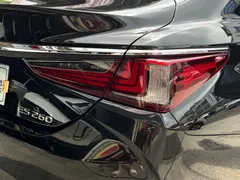 2022 Lexus ES 260 Excellence, чёрный — фото 21