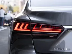 2021 Lexus LS 500h Luxury — фото 7