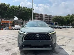 2022 Toyota Corolla Cross 2.0L Flagship, зелёный — фото 2