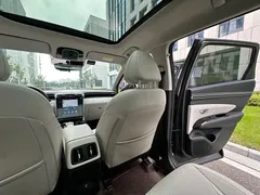 2021 Hyundai Tucson L 1.5T DCT LUX Premium — фото 18