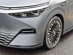2025 Xpeng X9 EV 740 Extra Long Range Max — фото 6