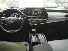 2021 Lexus ES 200 Excellence, белый — фото 12