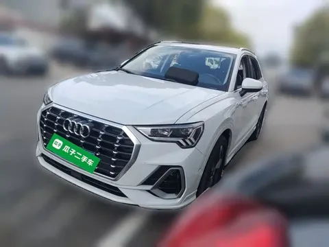 2022 Audi Q3 35 TFSI Fashion Dynamic