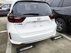 2021 Honda Fit 1.5L CVT, белый — фото 4