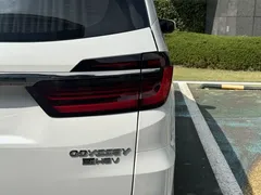2022 Honda Odyssey 2.0L e:HEV Rui, белый — фото 6