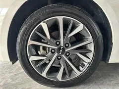 2021 Kia Cerato 1.5L CVT Fashion, белый — фото 14