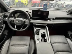 2023 Geely Preface 1.5TD Kunlun, белый — фото 6