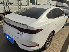 2025 BYD Qin PLUS DM-i PHEV Smart Driving 55km Leading, белый — фото 3