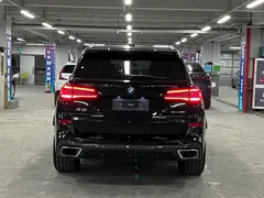 2020 BMW X5 xDrive40i M Sport Package, чёрный — фото 4