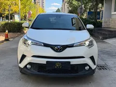 2021 Toyota C-HR 2.0L Luxury, белый — фото 2