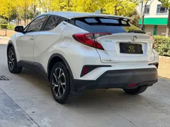 2021 Toyota C-HR 2.0L Luxury, белый — фото 6