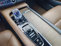 2021 Volvo V90 Cross Country B5 AWD, белый — фото 10