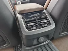 2021 Volvo V90 Cross Country B5 AWD, белый — фото 14