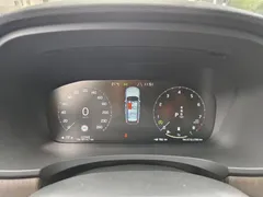 2021 Volvo V90 Cross Country B5 AWD, белый — фото 25