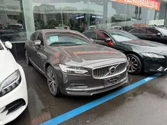 2021 Volvo S90 — фото 3