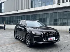 2020 Audi Q7 55 TFSI quattro S line Sport — фото 3