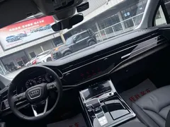 2020 Audi Q7 55 TFSI quattro S line Sport — фото 10