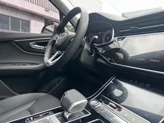 2020 Audi Q7 55 TFSI quattro S line Sport — фото 13