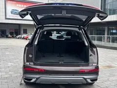 2020 Audi Q7 55 TFSI quattro S line Sport — фото 19