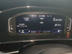 2023 Volkswagen Passat 430PHEV Luxury, чёрный — фото 4
