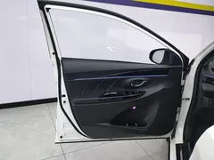 2022 Toyota Yaris L Zhixuan X 1.5L CVT Luxury Plus, белый — фото 7