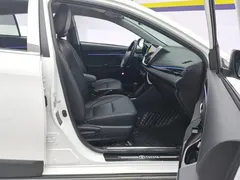 2022 Toyota Yaris L Zhixuan X 1.5L CVT Luxury Plus, белый — фото 8