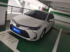 2022 Toyota Corolla 1.8L Hybrid E-CVT, белый — фото 1