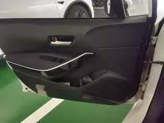 2022 Toyota Corolla 1.8L Hybrid E-CVT, белый — фото 7