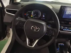 2022 Toyota Corolla 1.8L Hybrid E-CVT, белый — фото 15