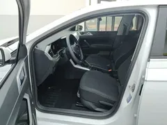 2023 Volkswagen Polo Plus 1.5L AT, белый — фото 9