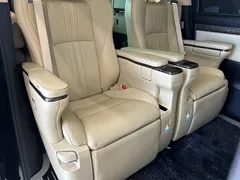 2021 Toyota Vellfire 2.5L Hybrid HV Ultimate, чёрный — фото 22