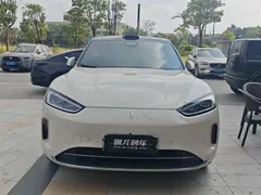 2025 Aito M5 EREV Ultra 2WD, белый — фото 2