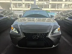 2022 Lexus ES 200 Excellence — фото 3
