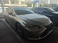 2022 Lexus ES 200 Excellence — фото 4