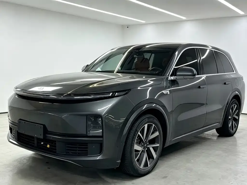 2023 Li Auto L8