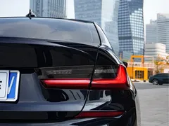 2021 BMW 3 Series 325Li M Sport Package, чёрный — фото 6
