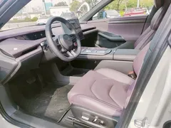 2024 Xiaomi SU7 RWD Long Range Smart Driving, белый — фото 16
