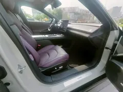 2024 Xiaomi SU7 RWD Long Range Smart Driving, белый — фото 31