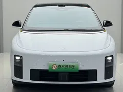 2025 Li Auto i6 4WD Standard, белый — фото 1