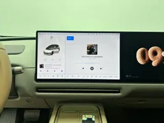 2025 Li Auto i6 4WD Standard, белый — фото 14