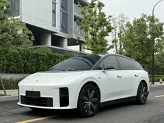2025 Li Auto i6 4WD Standard, белый — фото 1