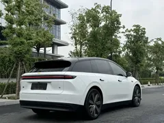 2025 Li Auto i6 4WD Standard, белый — фото 7