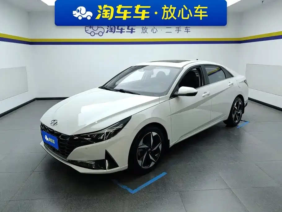 2021 Hyundai Elantra 1.5L CVT LUX Premium
