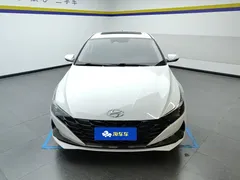 2021 Hyundai Elantra 1.5L CVT LUX Premium, белый — фото 2