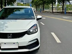 2021 Honda Fit 1.5L CVT, белый — фото 4