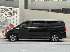 2022 Mercedes-Benz V-Class V 260 L Long Wheelbase Premium, чёрный — фото 7