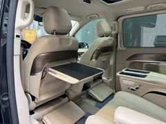 2022 Mercedes-Benz V-Class V 260 L Long Wheelbase Premium, чёрный — фото 14