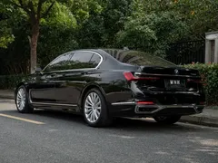 2021 BMW 7 Series 730Li Luxury Package, чёрный — фото 5