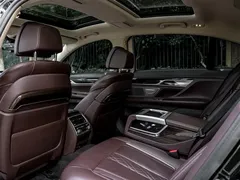 2021 BMW 7 Series 730Li Luxury Package, чёрный — фото 10